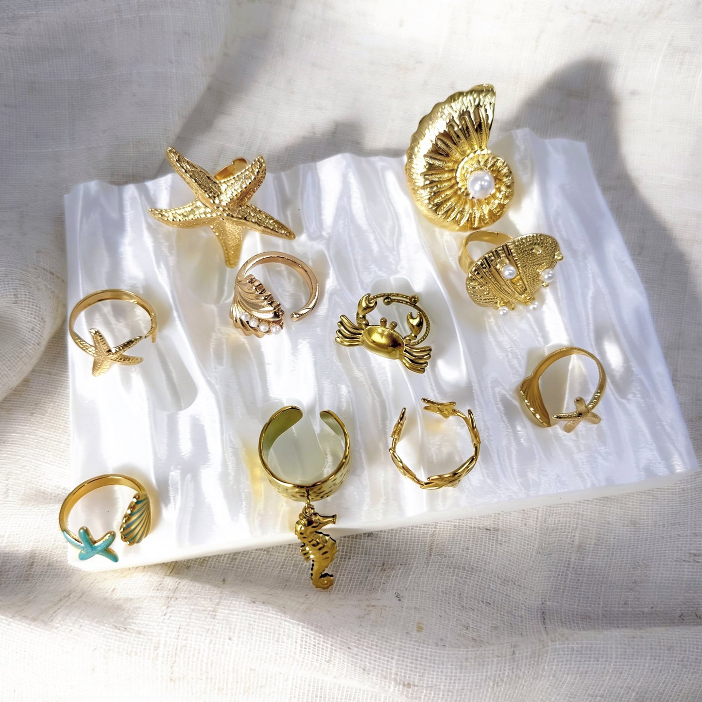 Jollyhit Ocean Mystery Jewelry Jar – 24PCS Beach & Sea Themed Jewelry Set | Shell, Starfish, Ocean Aesthetic / Estimated Delivery in 15 Business Days